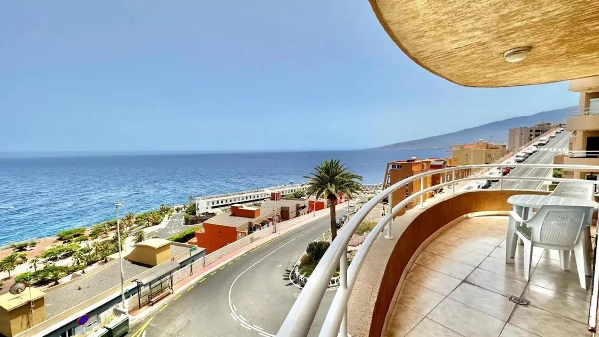 Luxurious Apartment In Radazul + Sea View Espagne